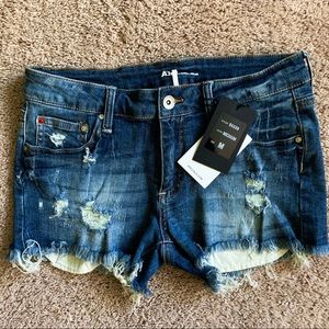 NWT. Jean shorts from Vici